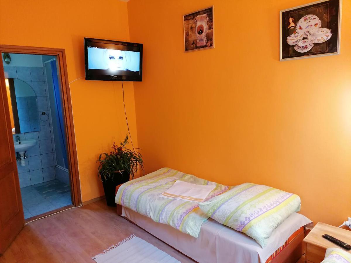 Park Vendeghaz Otel Herend Dış mekan fotoğraf